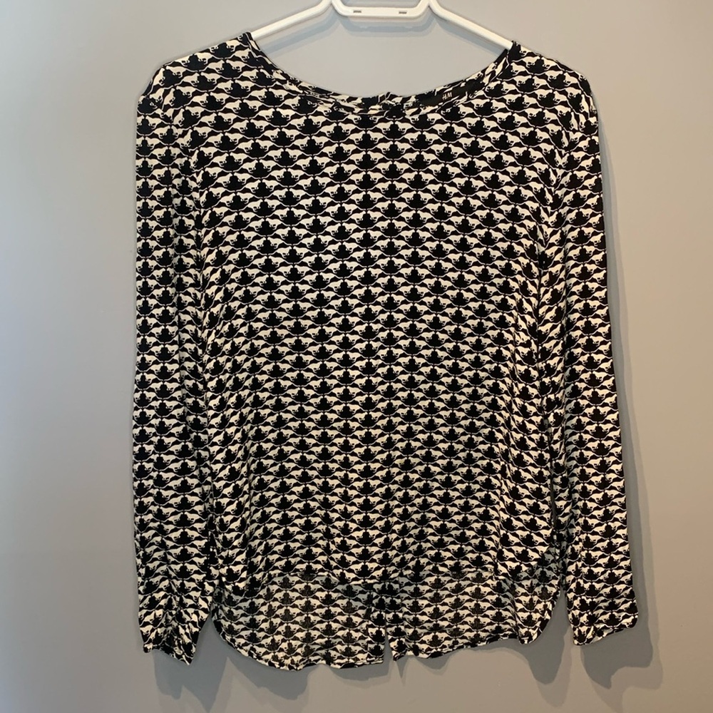 H&M Button Back Top W Wildcats